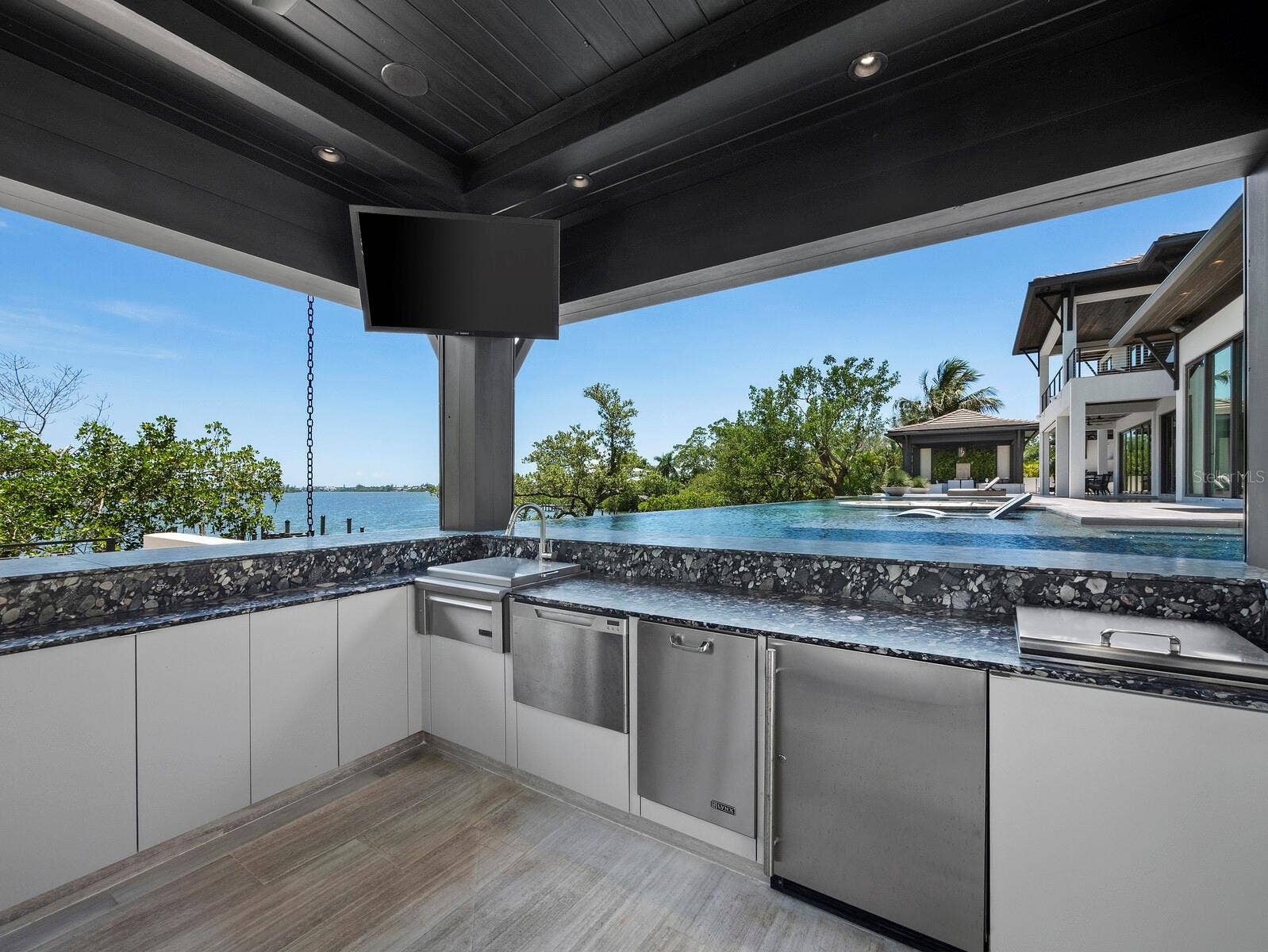 3799 FLAMINGO AVENUE, Sarasota, FL 34242 3799 FLAMINGO AVENUE, Sarasota, FL 34242