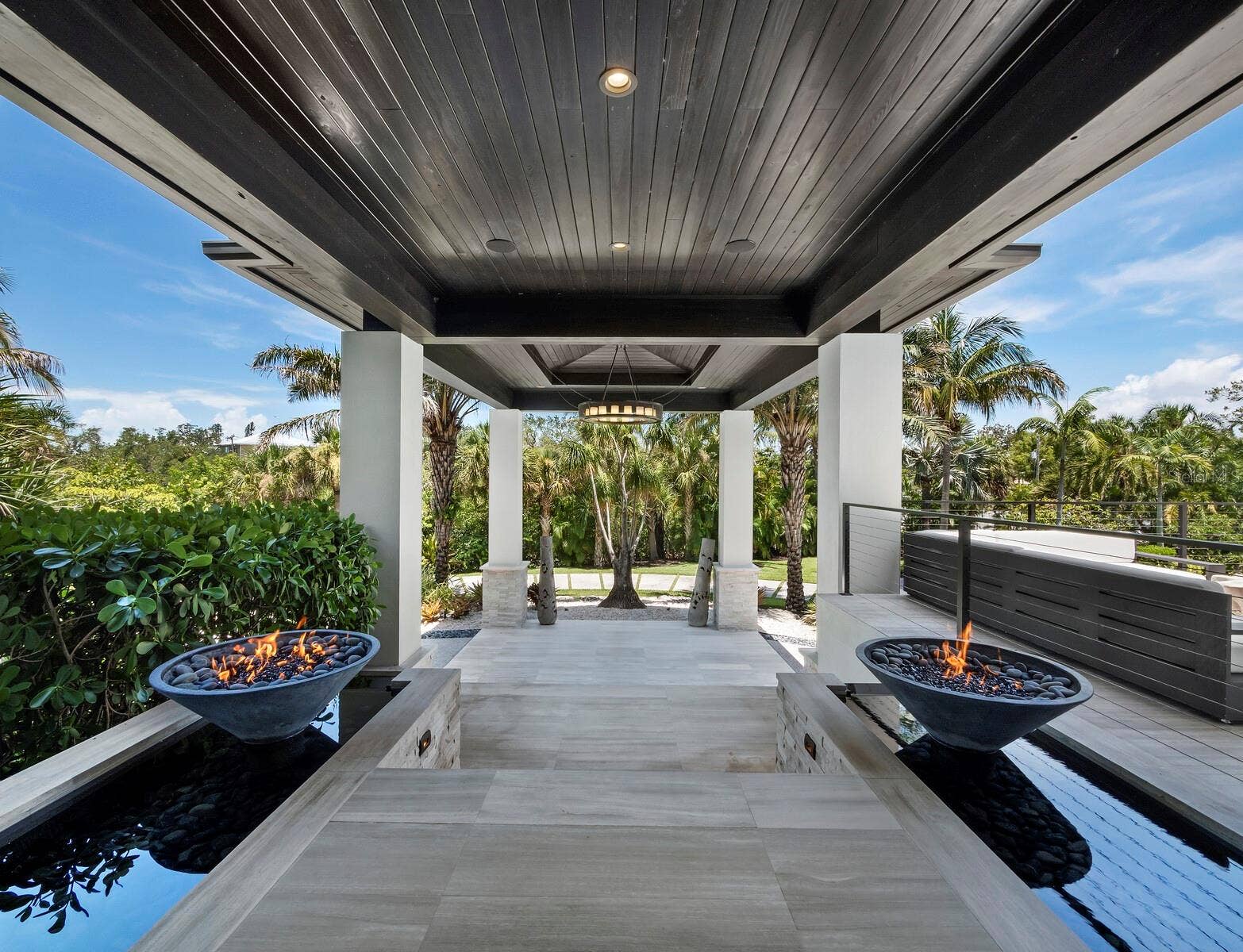 3799 FLAMINGO AVENUE, Sarasota, FL 34242 3799 FLAMINGO AVENUE, Sarasota, FL 34242