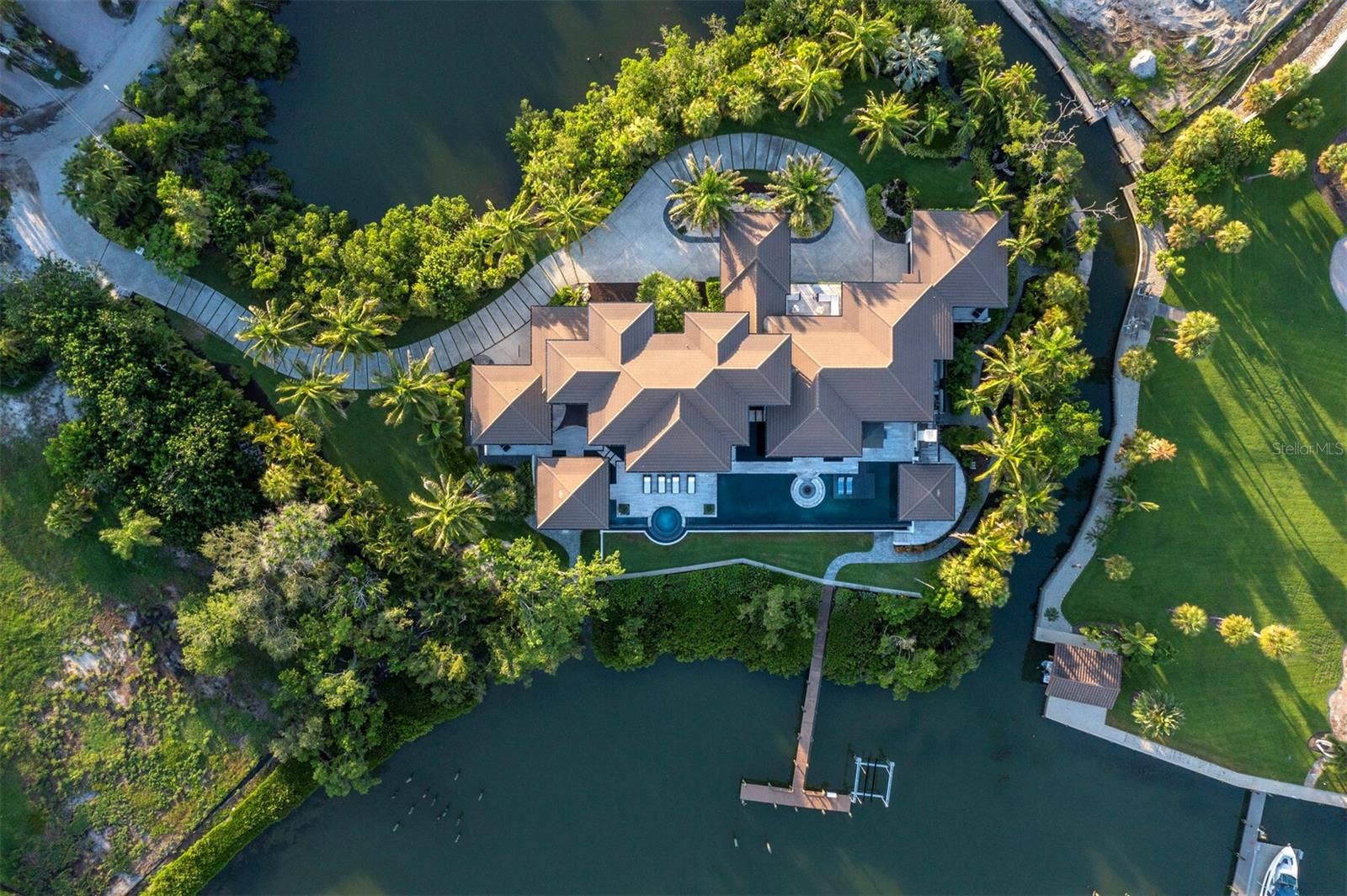 3799 FLAMINGO AVENUE, Sarasota, FL 34242 3799 FLAMINGO AVENUE, Sarasota, FL 34242