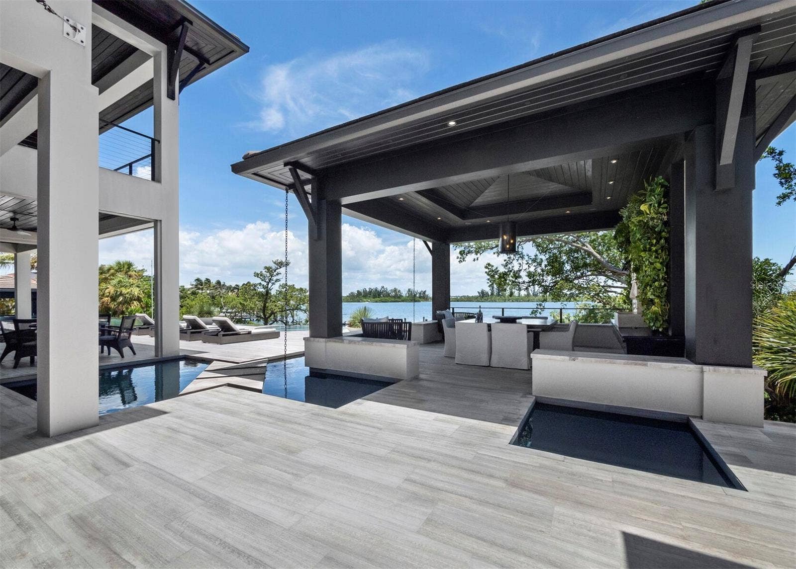 3799 FLAMINGO AVENUE, Sarasota, FL 34242 3799 FLAMINGO AVENUE, Sarasota, FL 34242