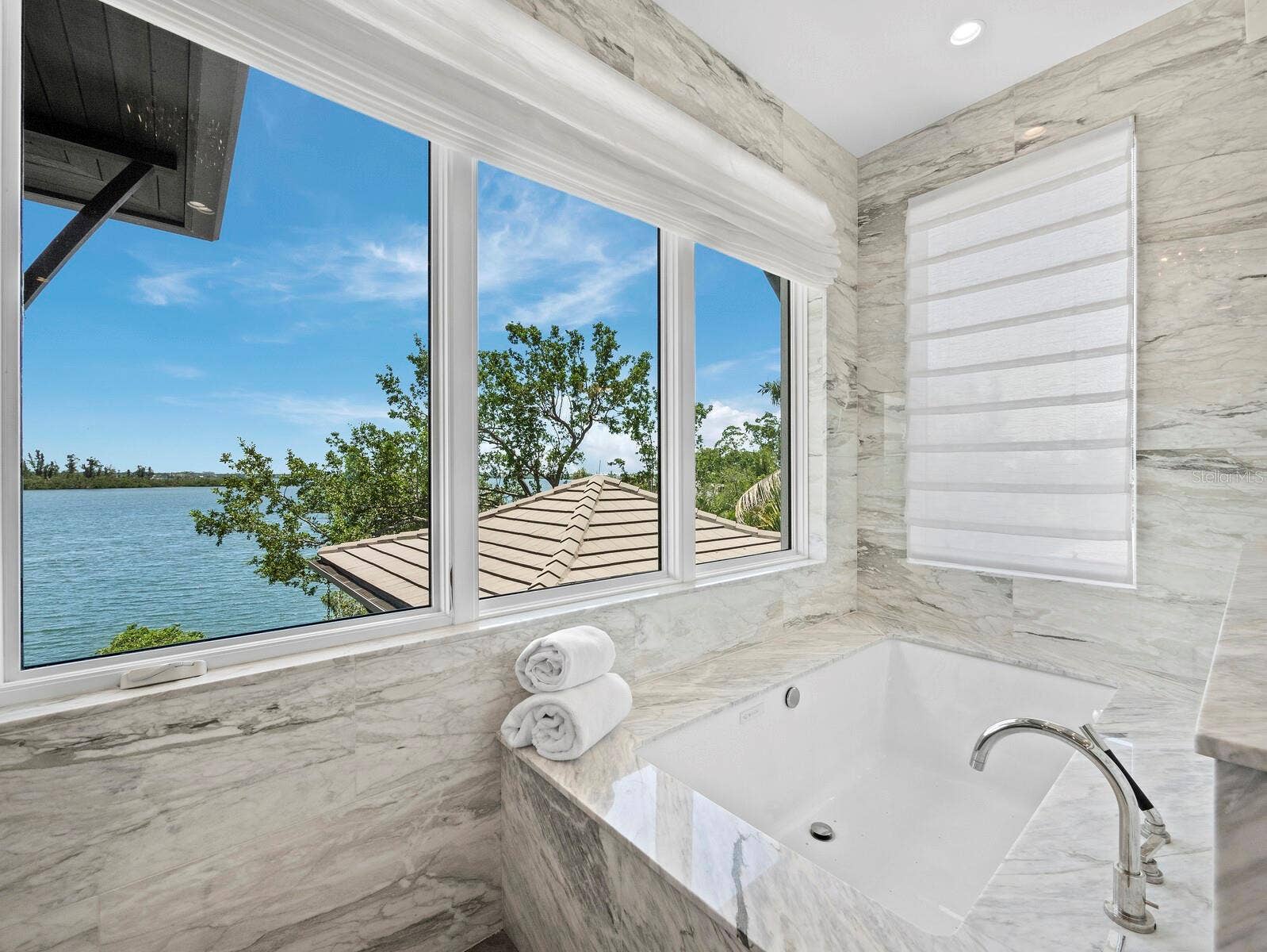 3799 FLAMINGO AVENUE, Sarasota, FL 34242 3799 FLAMINGO AVENUE, Sarasota, FL 34242