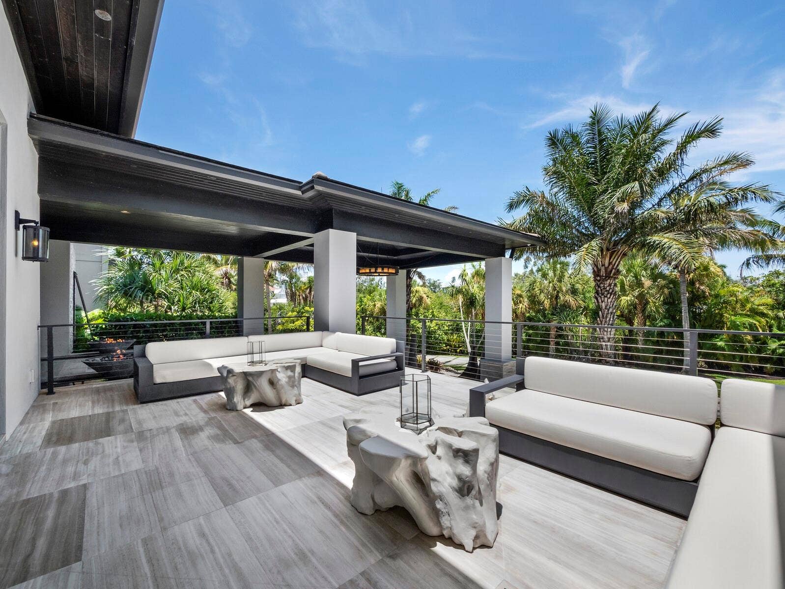 3799 FLAMINGO AVENUE, Sarasota, FL 34242 3799 FLAMINGO AVENUE, Sarasota, FL 34242