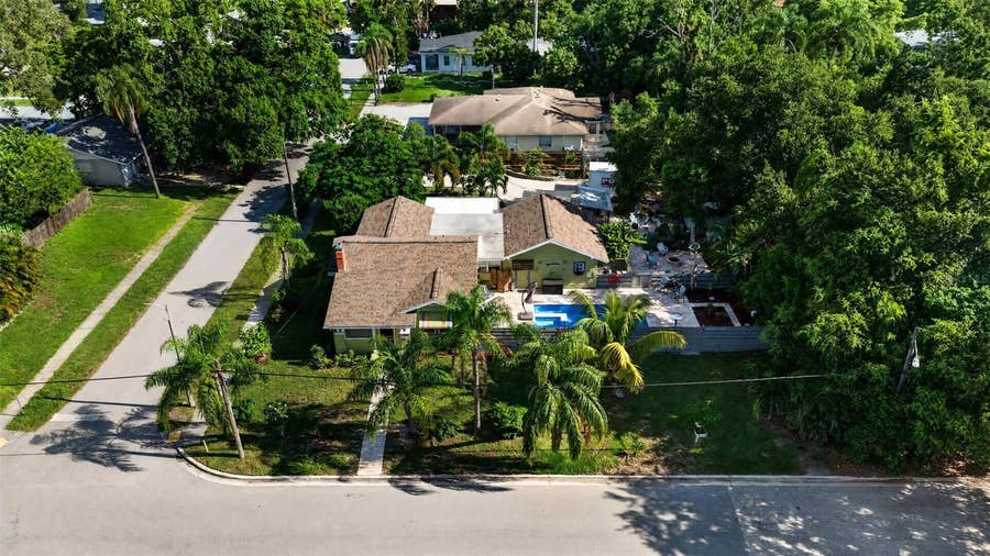 Property photo for 2404 W 11TH AVENUE, Bradenton, FL