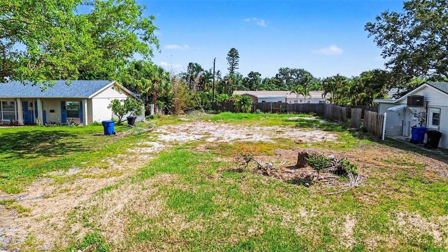 Property photo for 1737 COLORADO AVENUE NE, St Petersburg, FL