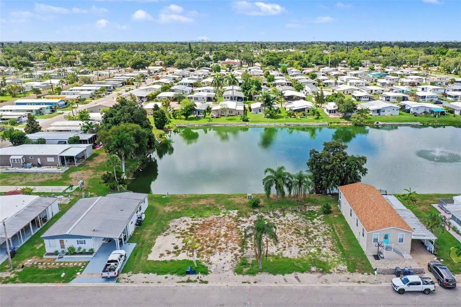 Property photo for 302 51ST AVENUE E, Bradenton, FL
