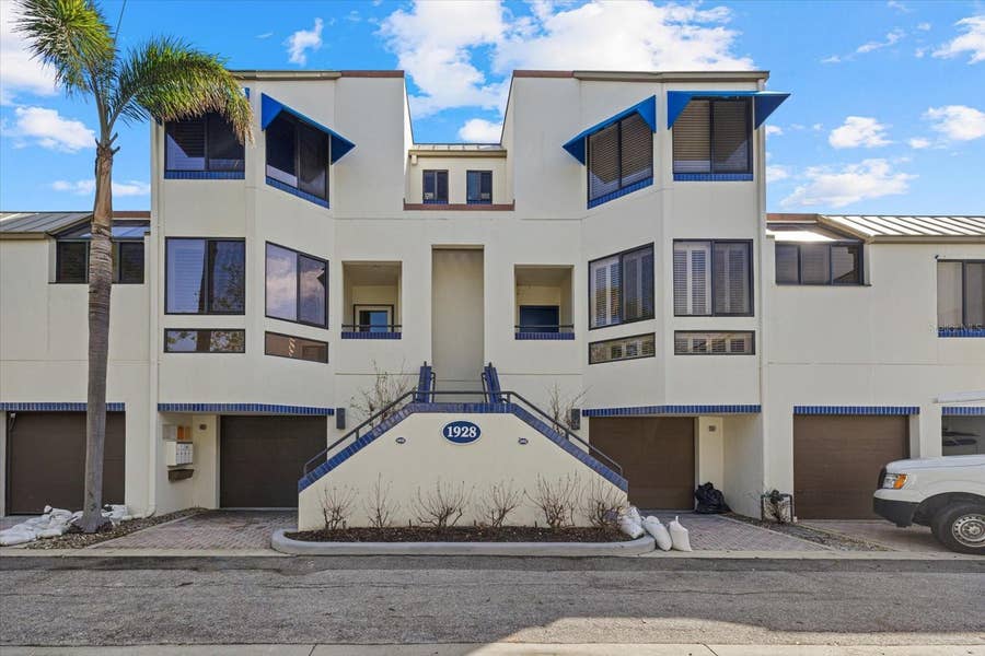 Property photo for 1928 HARBOURSIDE DRIVE, #1402, Longboat Key, FL