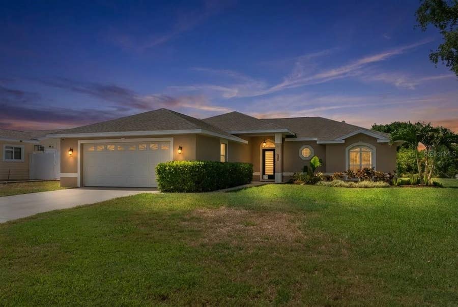 Property photo for 502 SAINT ANDREWS DRIVE, Sarasota, FL