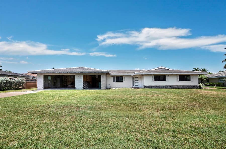 Property photo for 525 SLOOP LANE, Longboat Key, FL