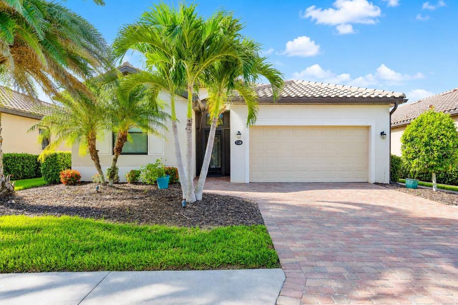 Property photo for 7130 QUIET CREEK DRIVE, Bradenton, FL
