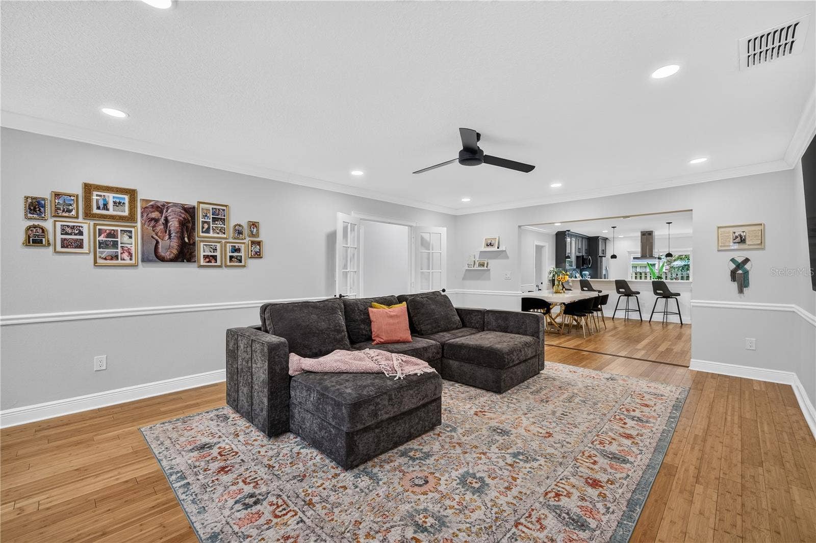 spacious living room