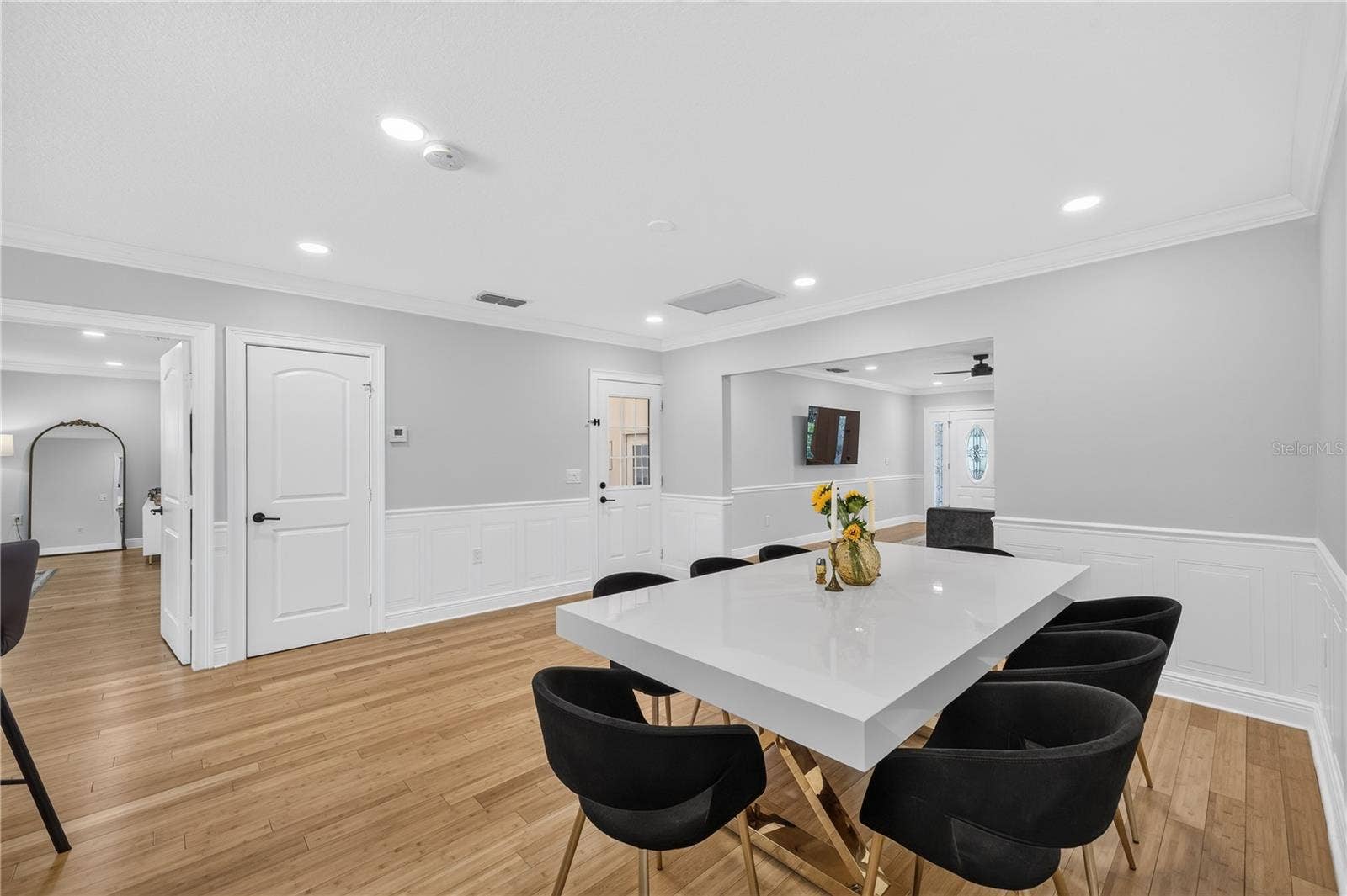 wainscotting walls