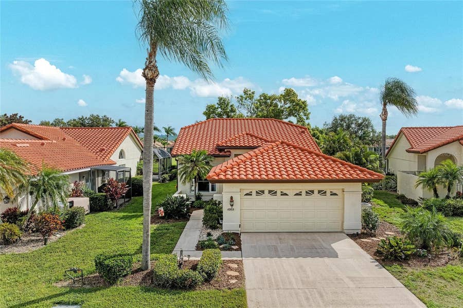 Property photo for 4909 CLUBVIEW COURT E, Bradenton, FL