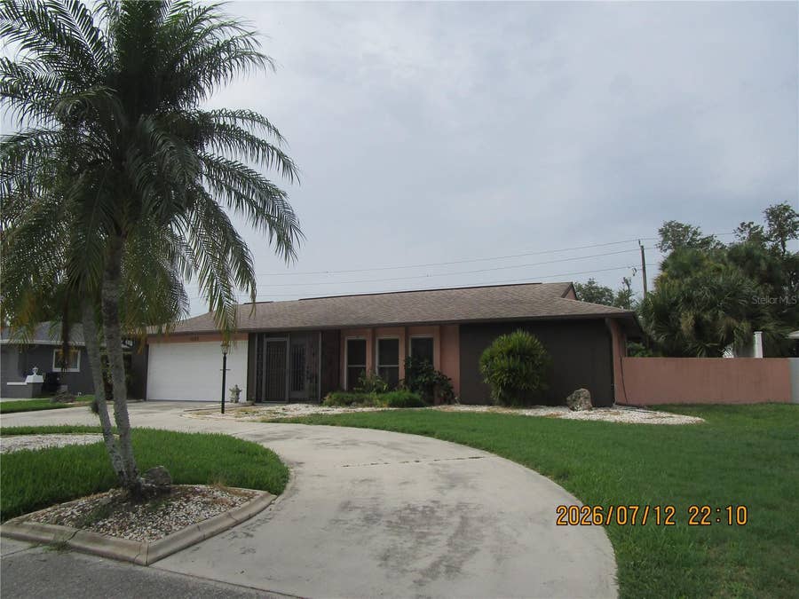Property photo for 1305 LUCAYA AVENUE, Venice, FL