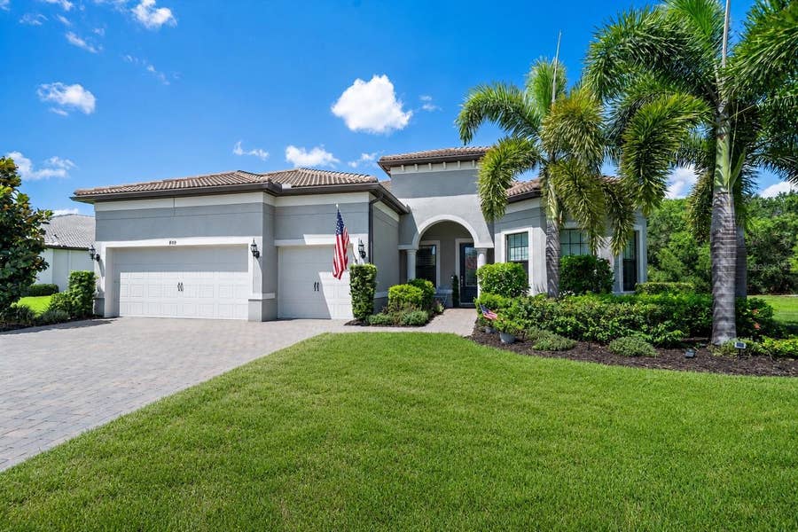 Property photo for 809 SIGSBEE LOOP, Sarasota, FL