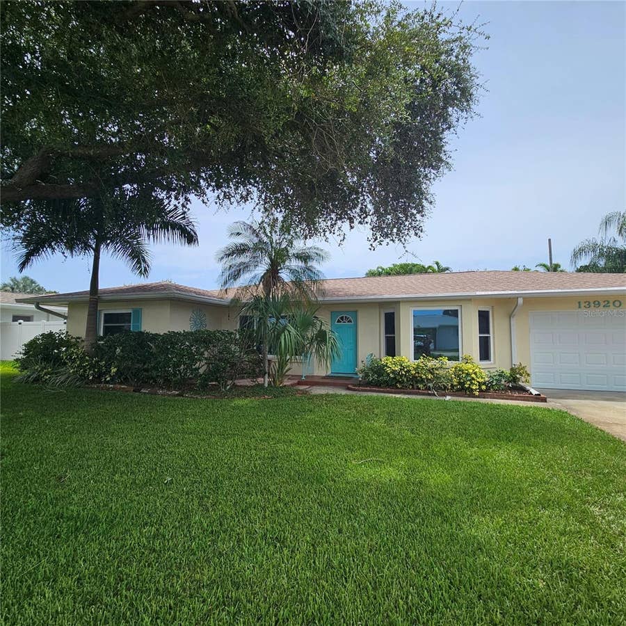 Property photo for 13920 JAMAICA DRIVE, Seminole, FL