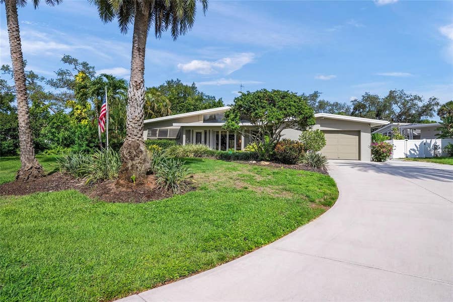 Property photo for 7616 COVE TERRACE, Sarasota, FL
