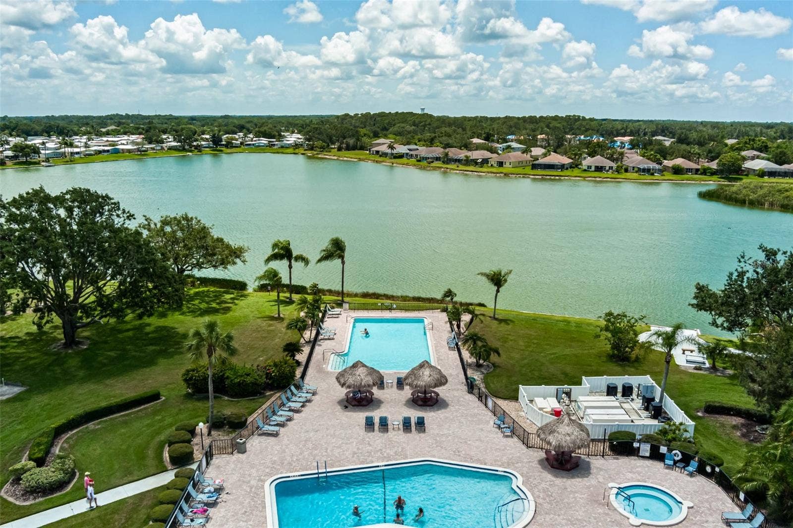 8433 REGAL WAY, Palmetto, FL 34221 8433 REGAL WAY, Palmetto, FL 34221