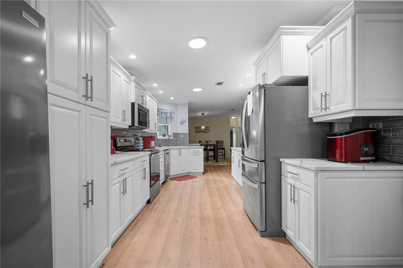 8433 REGAL WAY, Palmetto, FL 34221 8433 REGAL WAY, Palmetto, FL 34221
