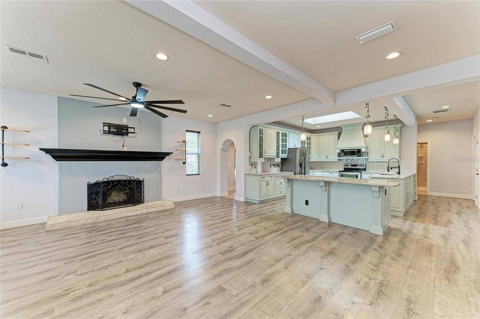 1712 4TH STREET W, Palmetto, FL 34221