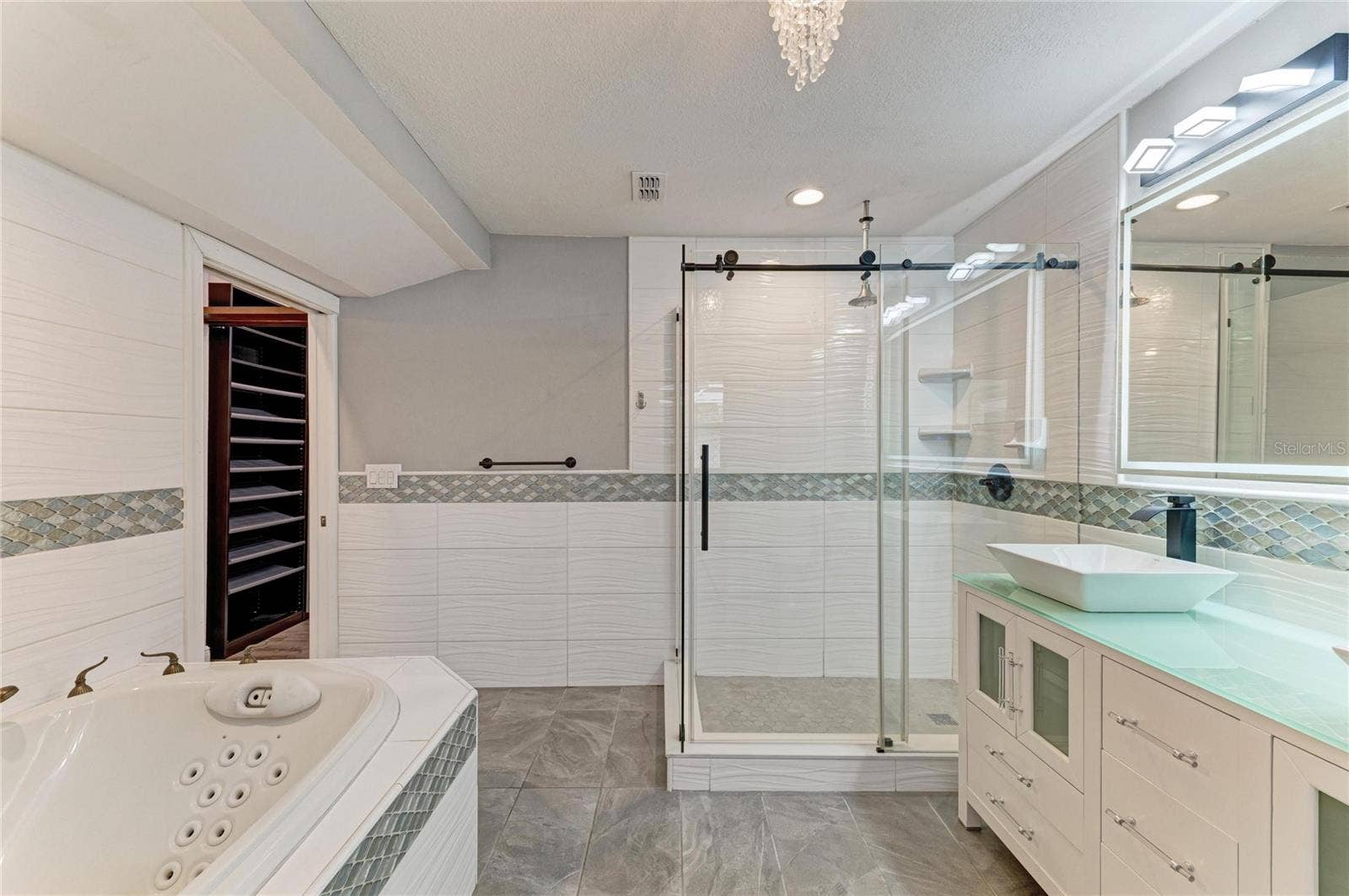 1712 4TH STREET W, Palmetto, FL 34221