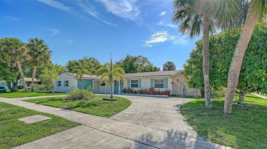 Property photo for 6515 COLONIAL DRIVE, Sarasota, FL