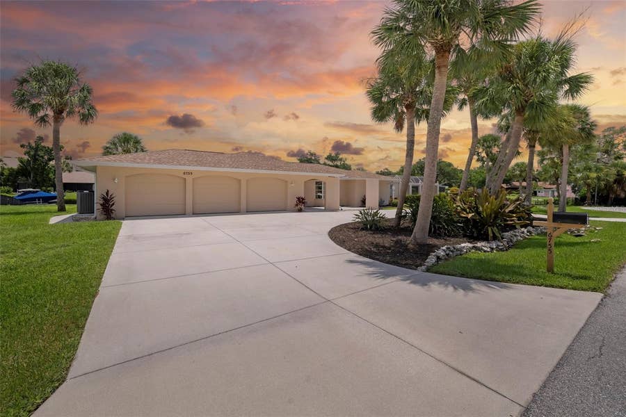 Property photo for 6755 AVENUE B, Sarasota, FL