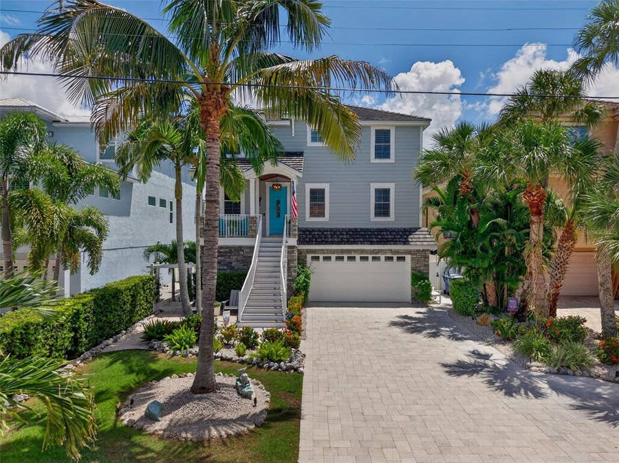 Property photo for 70 ISLAND CIRCLE, Sarasota, FL