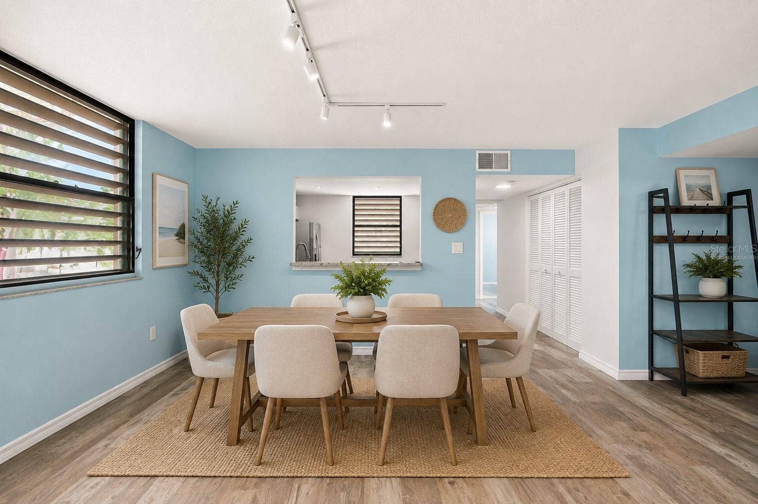 150 PINEHURST DRIVE, #150, Bradenton, FL 34210 Dinning Area Virtually Staged