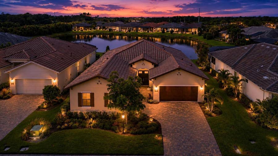 Property photo for 7712 SANDHILL LAKE DRIVE, Sarasota, FL