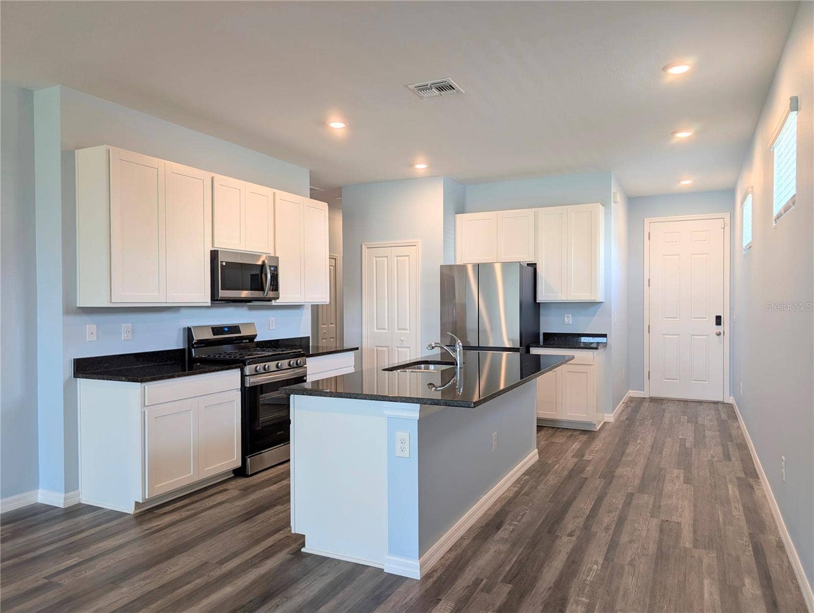5763 BUNGALOW GROVE COURT, Palmetto, FL 34221 5763 BUNGALOW GROVE COURT, Palmetto, FL 34221