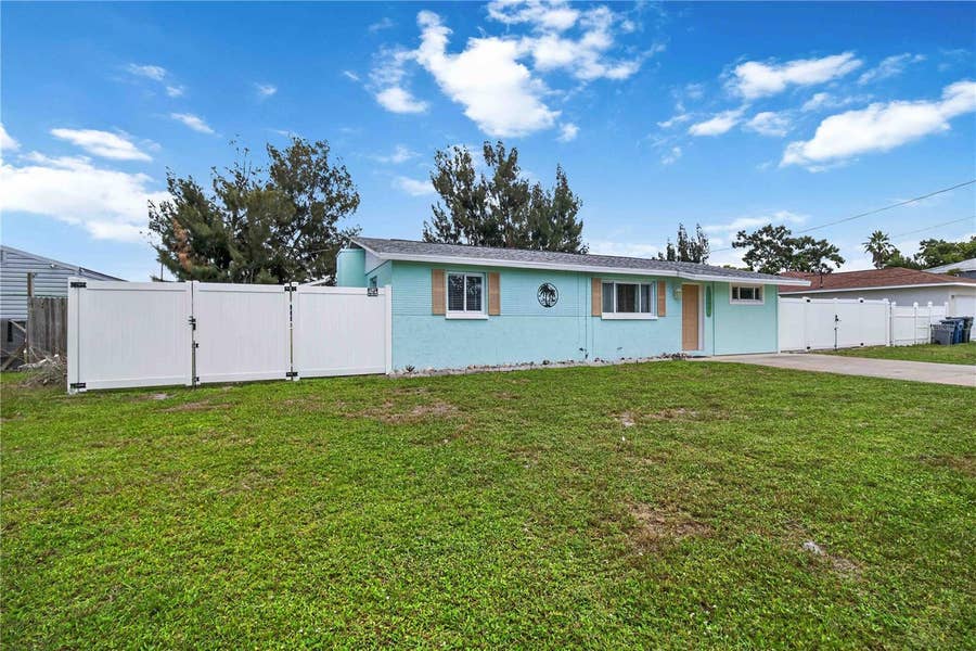 Property photo for 4620 3RD AVENUE W, Palmetto, FL