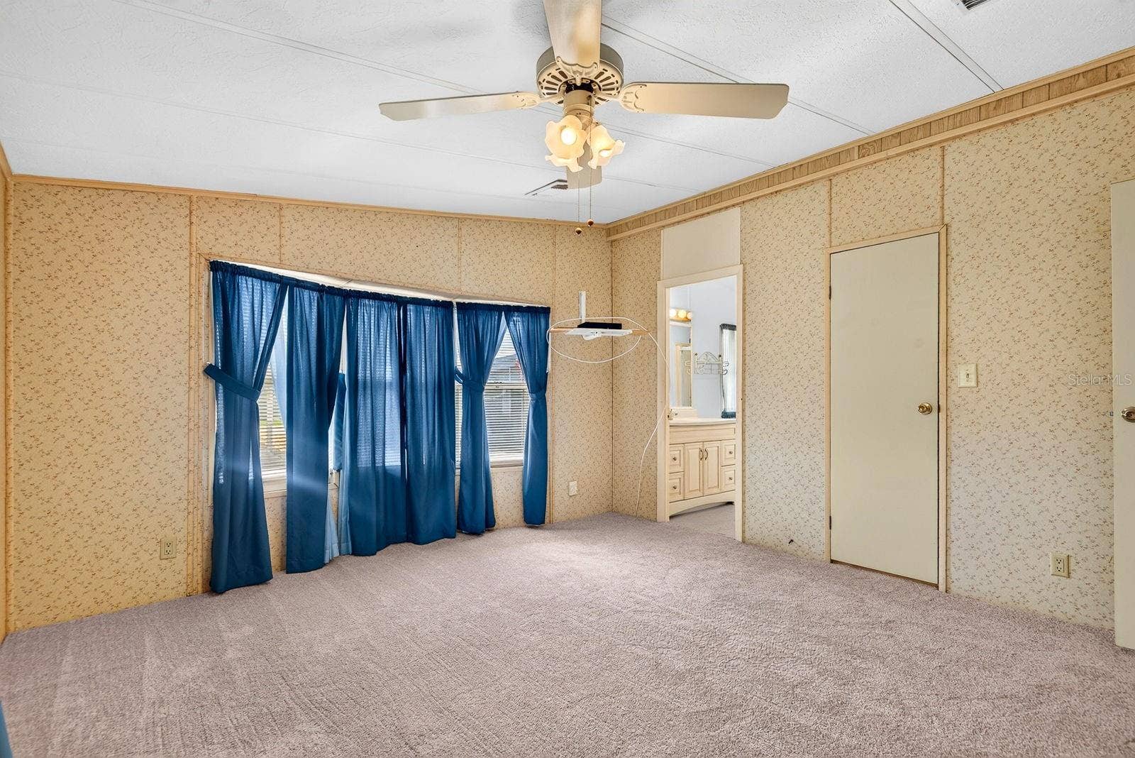9107 34TH AVENUE E, Palmetto, FL 34221 9107 34TH AVENUE E, Palmetto, FL 34221