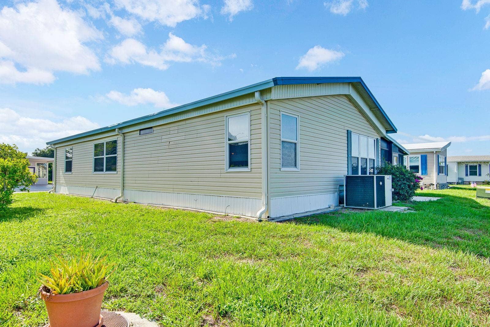 9107 34TH AVENUE E, Palmetto, FL 34221 9107 34TH AVENUE E, Palmetto, FL 34221