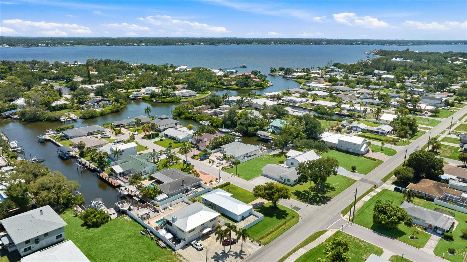 912 21ST AVENUE W, Palmetto, FL 34221 912 21ST AVENUE W, Palmetto, FL 34221