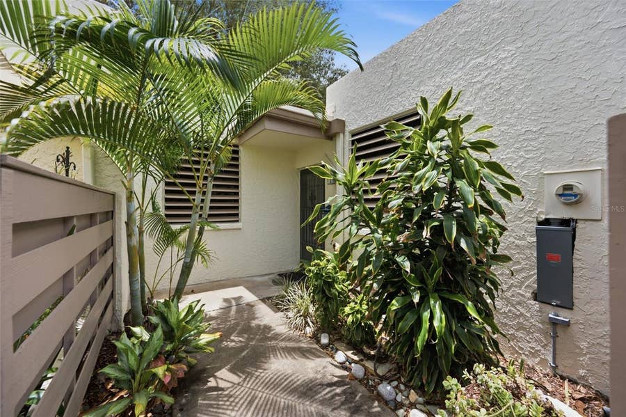 Property photo for 240 SHERWOOD DRIVE, Bradenton, FL