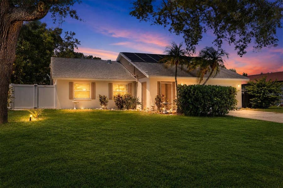 Property photo for 4089 KING RICHARD DRIVE, Sarasota, FL