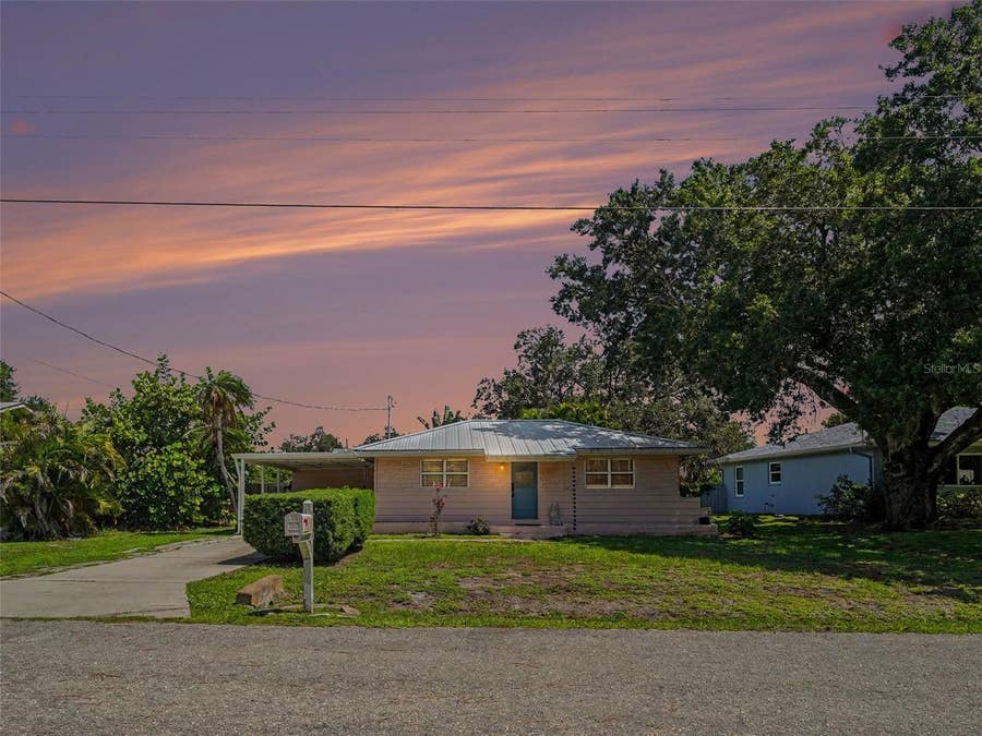 Property photo for 3035 HILLVIEW STREET, Sarasota, FL
