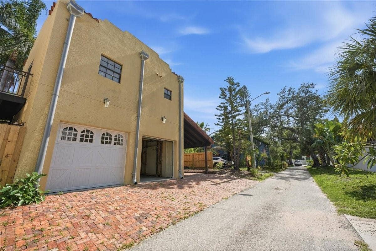 1719 7TH STREET, Sarasota, FL 34236 Colombian Brick Pavers