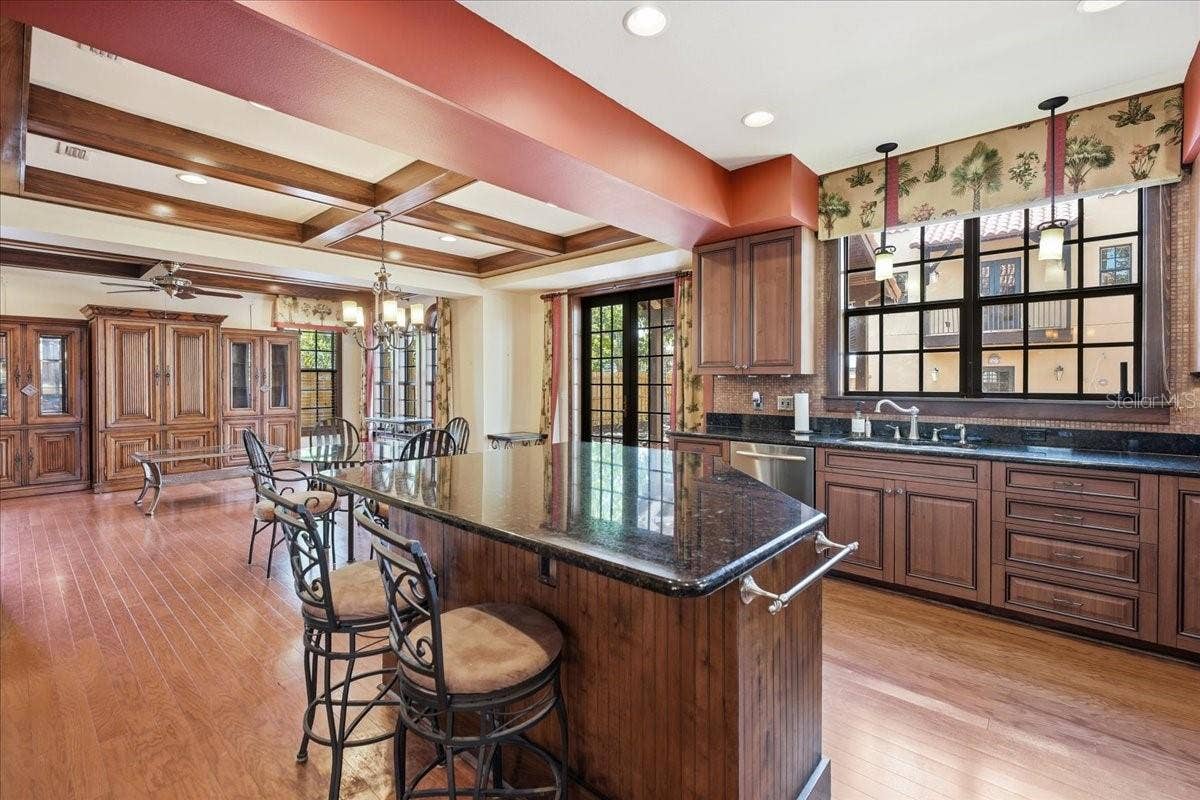 1719 7TH STREET, Sarasota, FL 34236 Chef's Kitchen