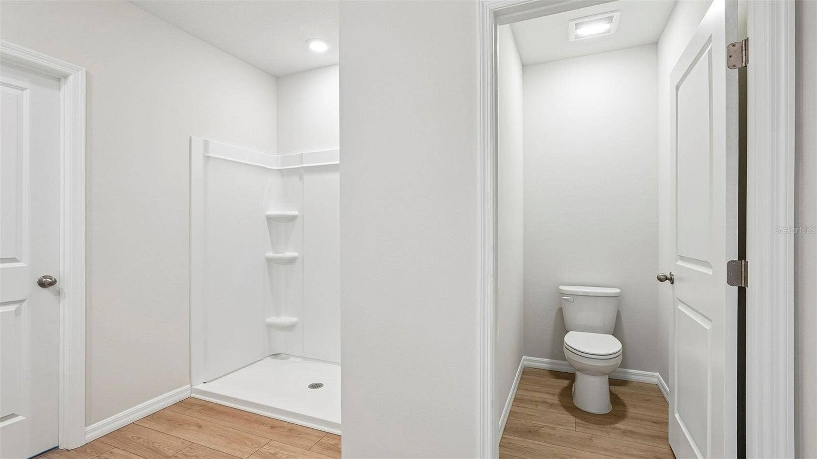 5725 SILVER MOONLIGHT DRIVE, Palmetto, FL 34221 5725 SILVER MOONLIGHT DRIVE, Palmetto, FL 34221