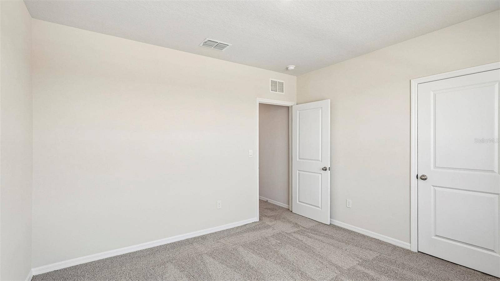 5725 SILVER MOONLIGHT DRIVE, Palmetto, FL 34221 5725 SILVER MOONLIGHT DRIVE, Palmetto, FL 34221