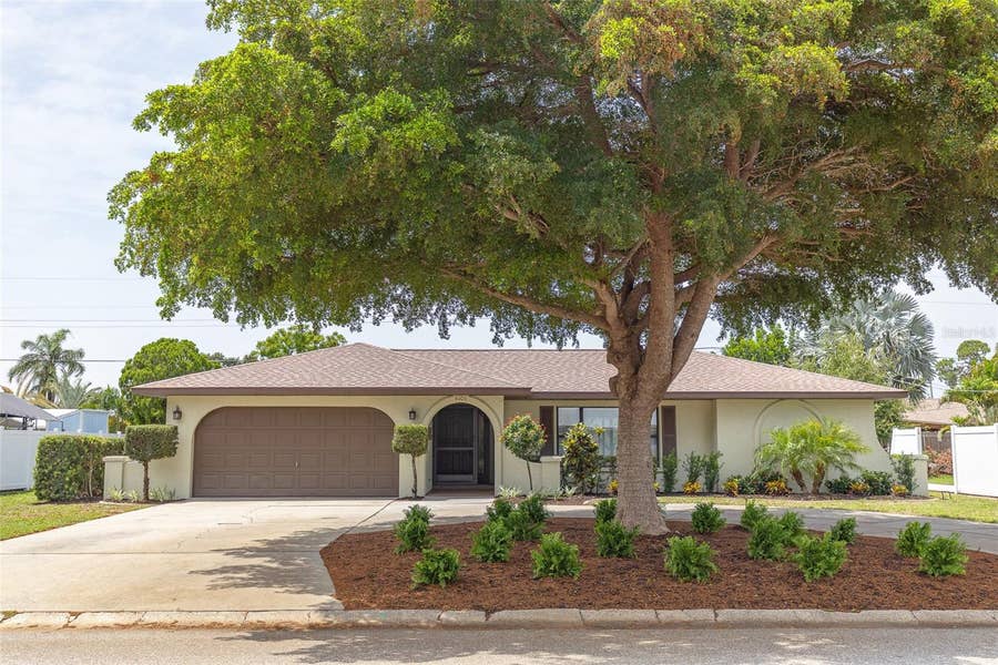 Property photo for 4005 17TH AVENUE W, Bradenton, FL