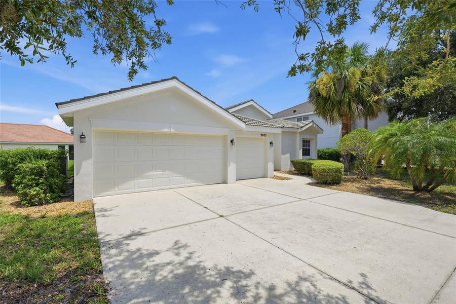 Property photo for 9007 WILLOWBROOK CIRCLE, Bradenton, FL
