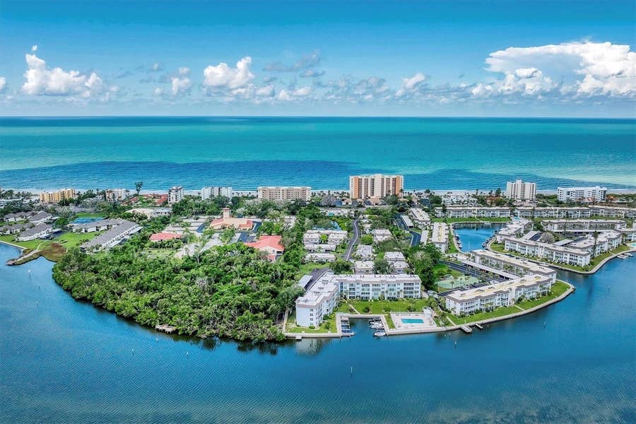 Property photo for 534 SUTTON PLACE, #534, Longboat Key, FL