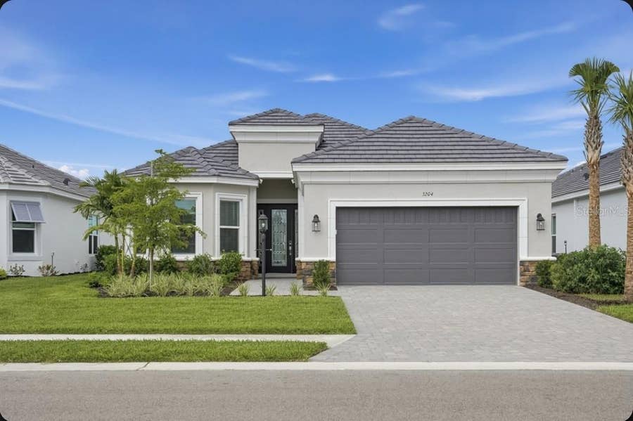 Property photo for 3204 VICENZA COURT, Bradenton, FL