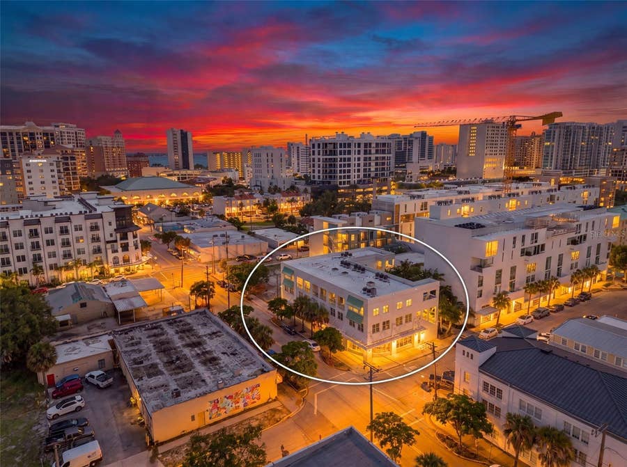 Property photo for 433 CENTRAL AVENUE, Sarasota, FL