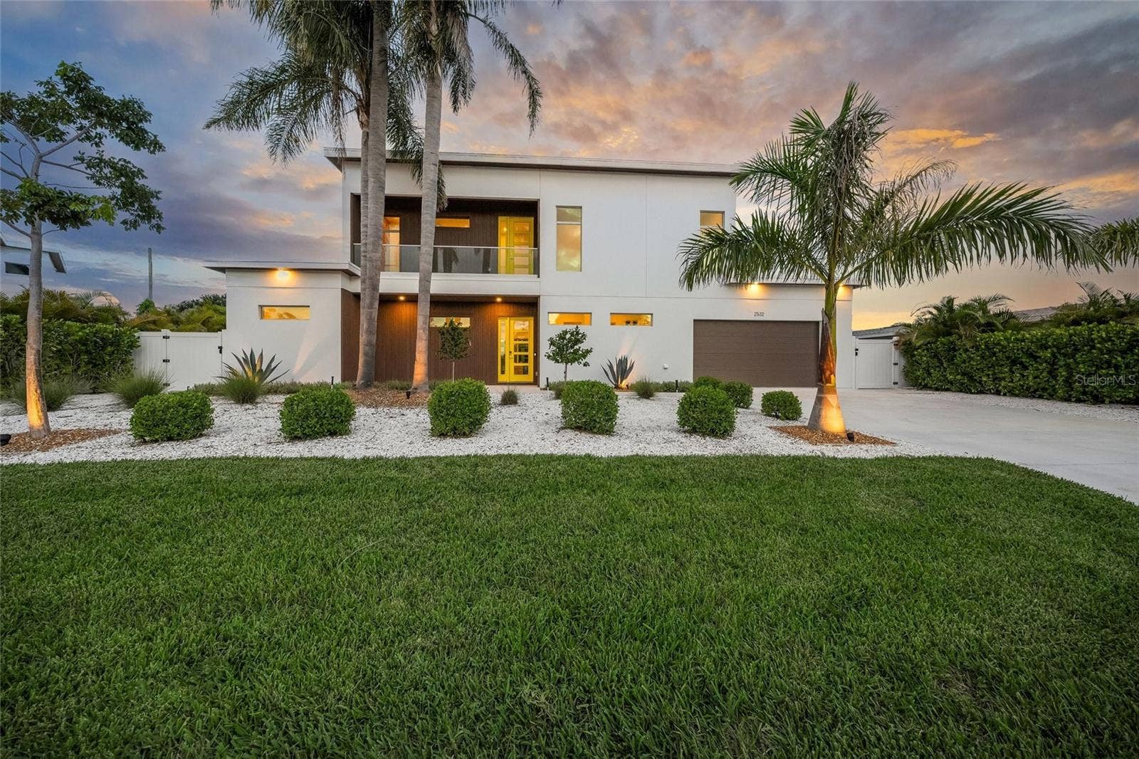 2532 FRUIT TREE DRIVE, Sarasota, FL 34239 2532 FRUIT TREE DRIVE, Sarasota, FL 34239
