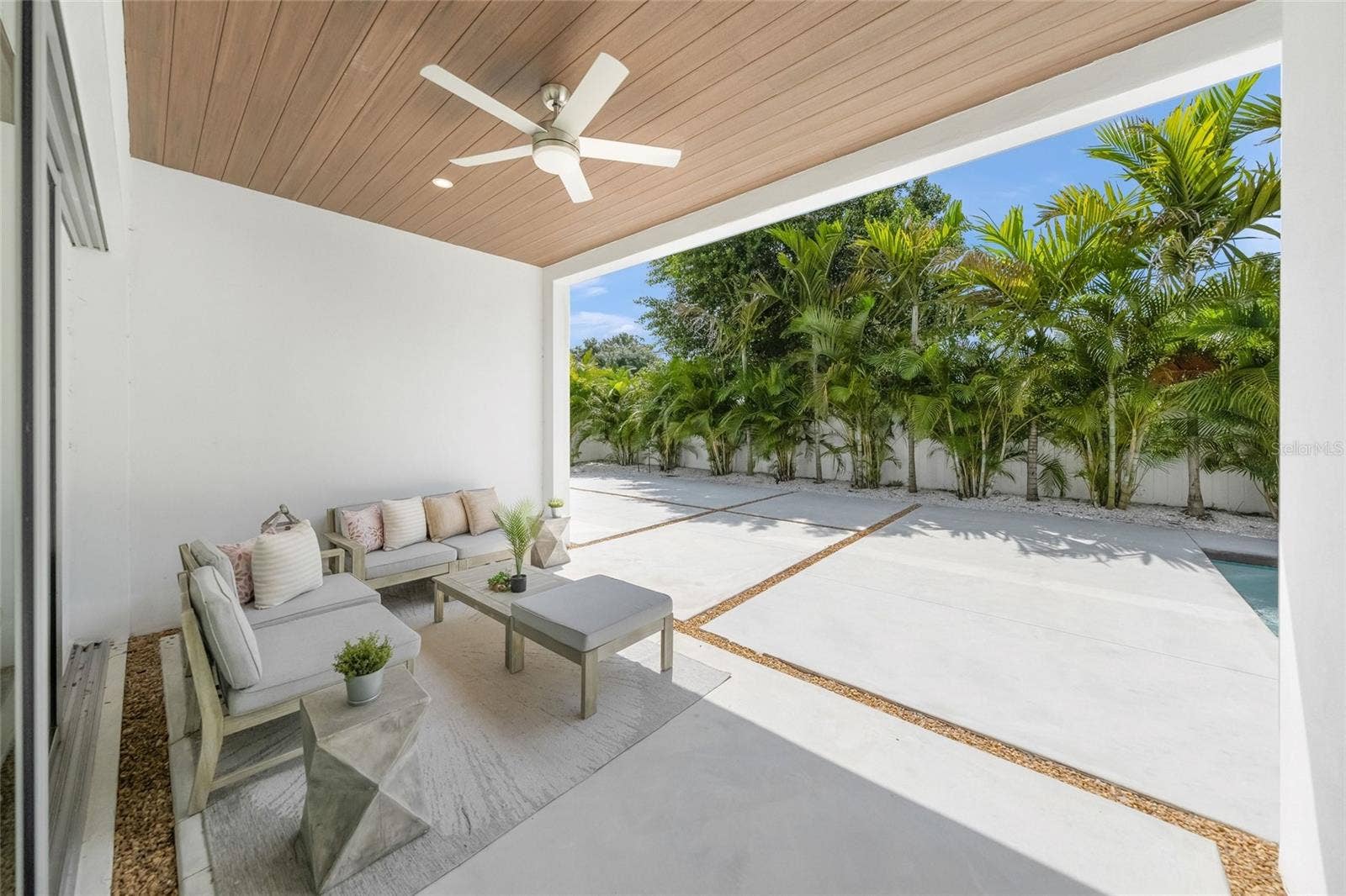 2532 FRUIT TREE DRIVE, Sarasota, FL 34239 2532 FRUIT TREE DRIVE, Sarasota, FL 34239