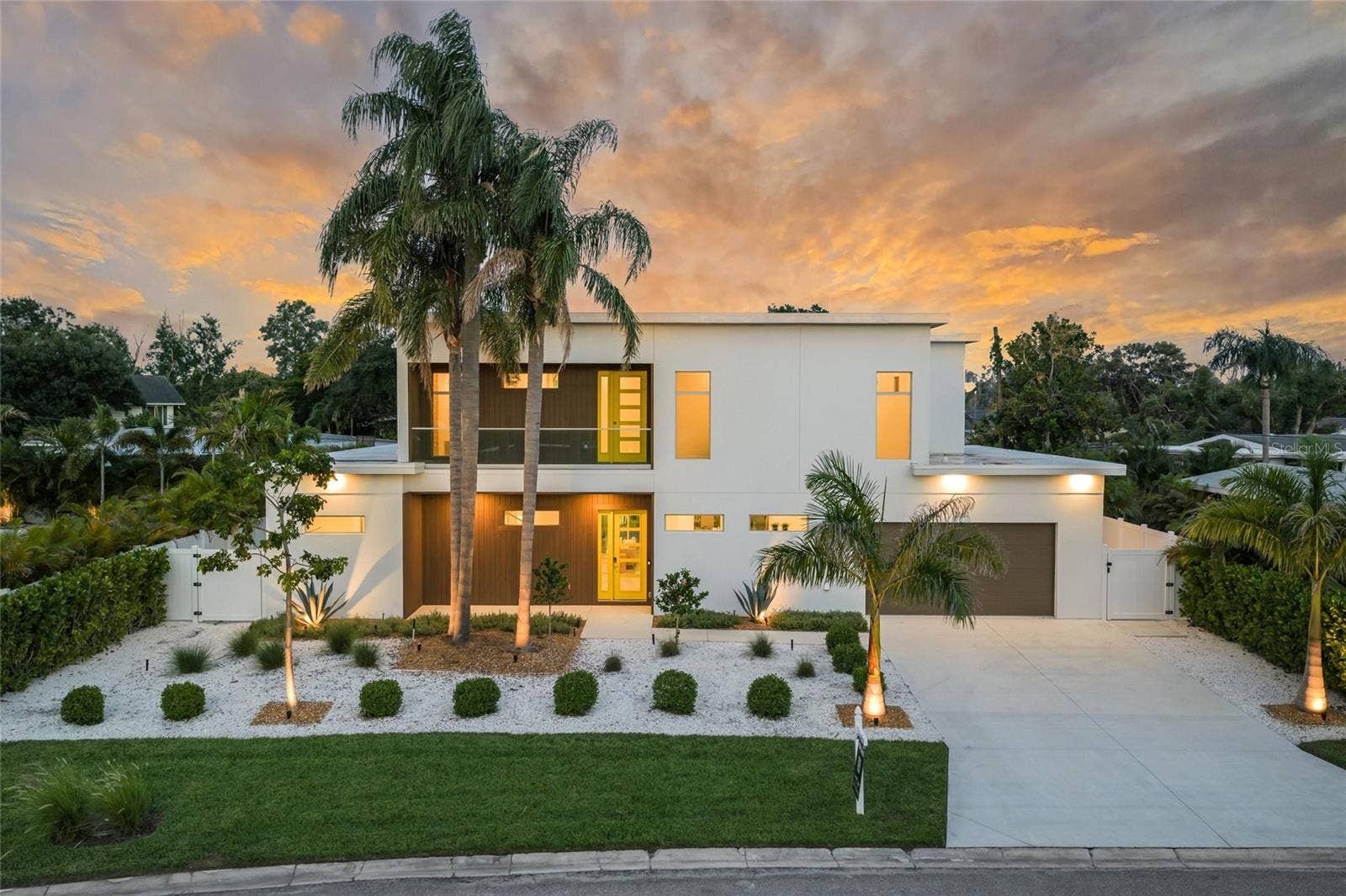 2532 FRUIT TREE DRIVE, Sarasota, FL 34239 2532 FRUIT TREE DRIVE, Sarasota, FL 34239