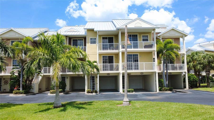 Property photo for 3259 MANGROVE POINT DRIVE, Ruskin, FL